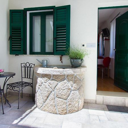 באסקה Apartments Petrinic Crnogaj מראה חיצוני תמונה