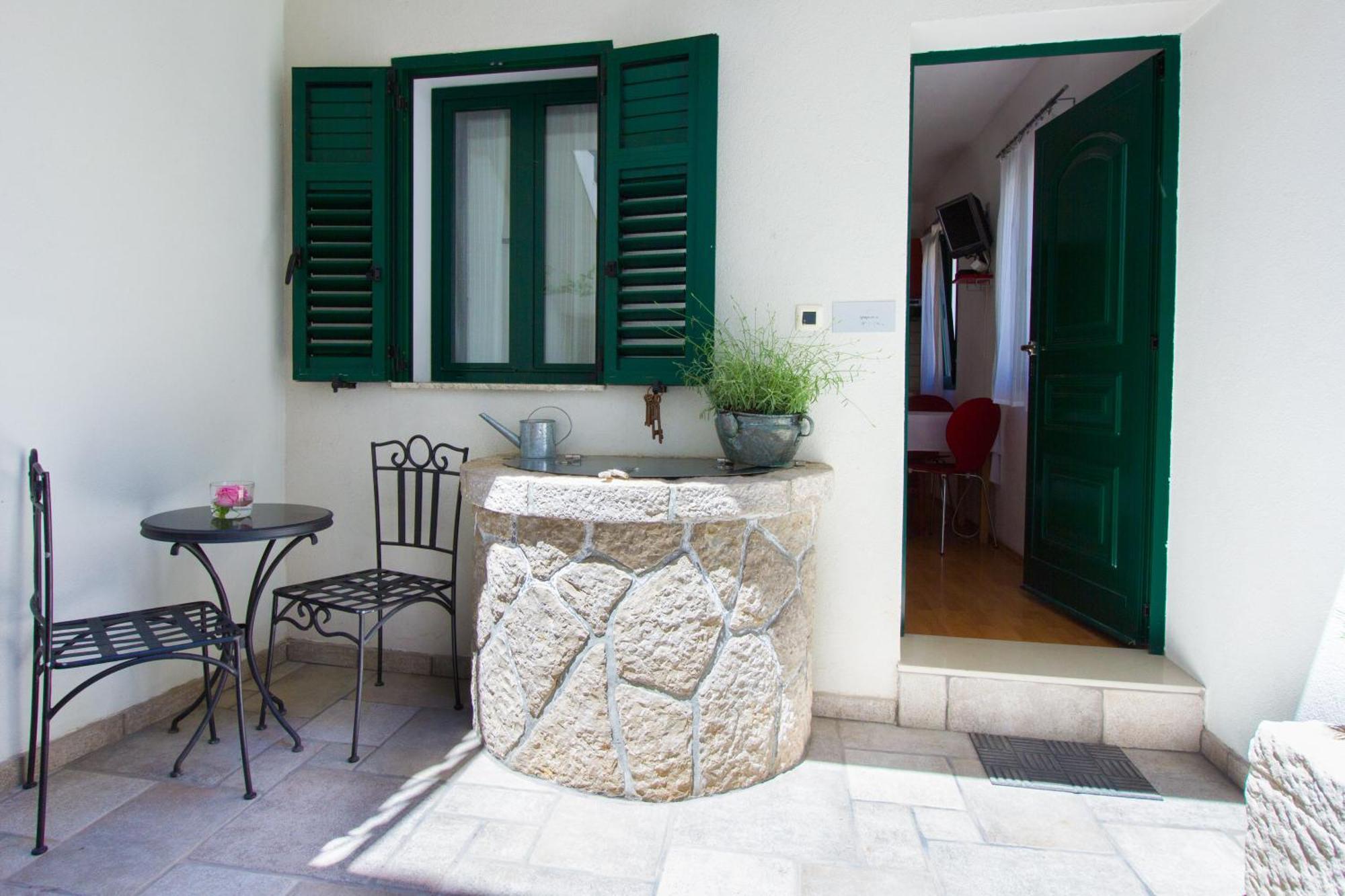 באסקה Apartments Petrinic Crnogaj מראה חיצוני תמונה