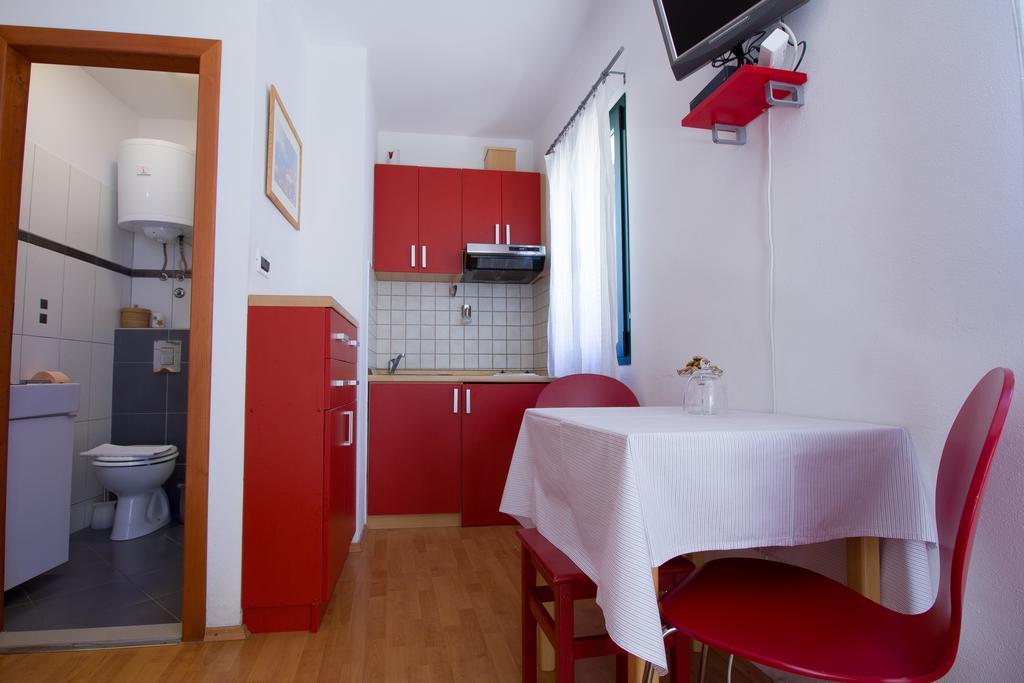 באסקה Apartments Petrinic Crnogaj מראה חיצוני תמונה