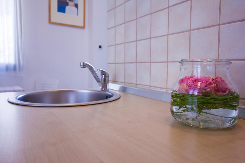 באסקה Apartments Petrinic Crnogaj מראה חיצוני תמונה